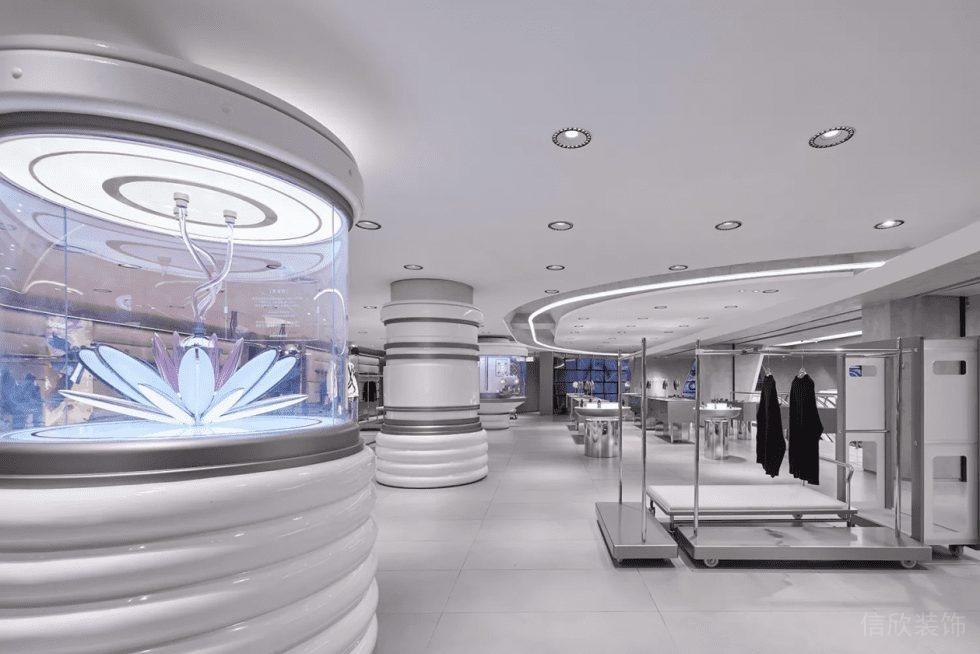 深圳市羅湖區布心現代風服裝店裝修大廳