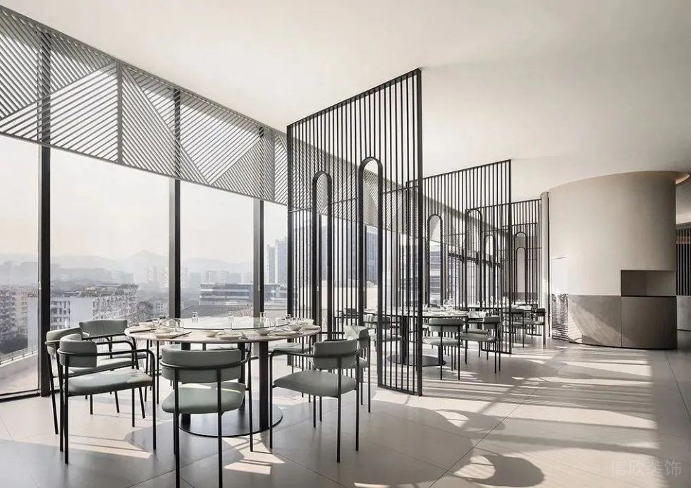 深圳羅湖東門鴻展中心城極簡(jiǎn)風(fēng)格川菜館裝修案例8人用餐區(qū)效果圖