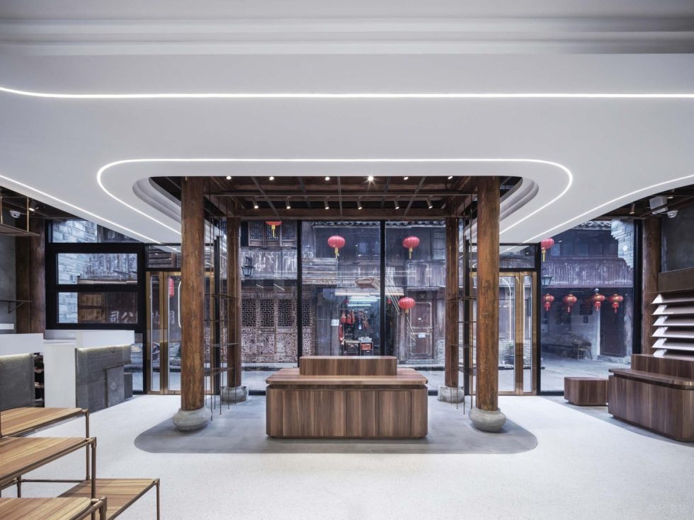 深圳市南山區(qū)華僑城工藝品店裝修設(shè)計-實(shí)木紋理島臺