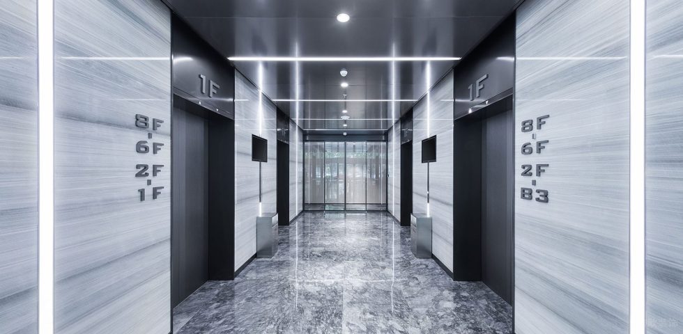 黑白灰高端現代風辦公室裝修設計黑灰色電梯廳